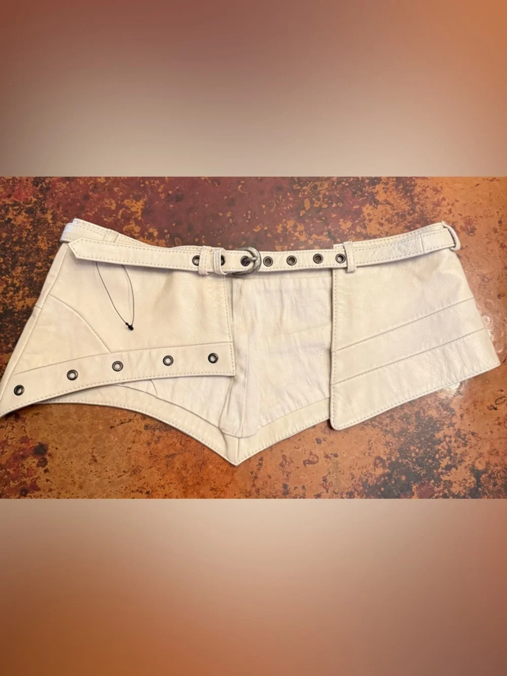 Free People Daytona Bone/Ivory Color Leather Skirt Belt ‎ Size S